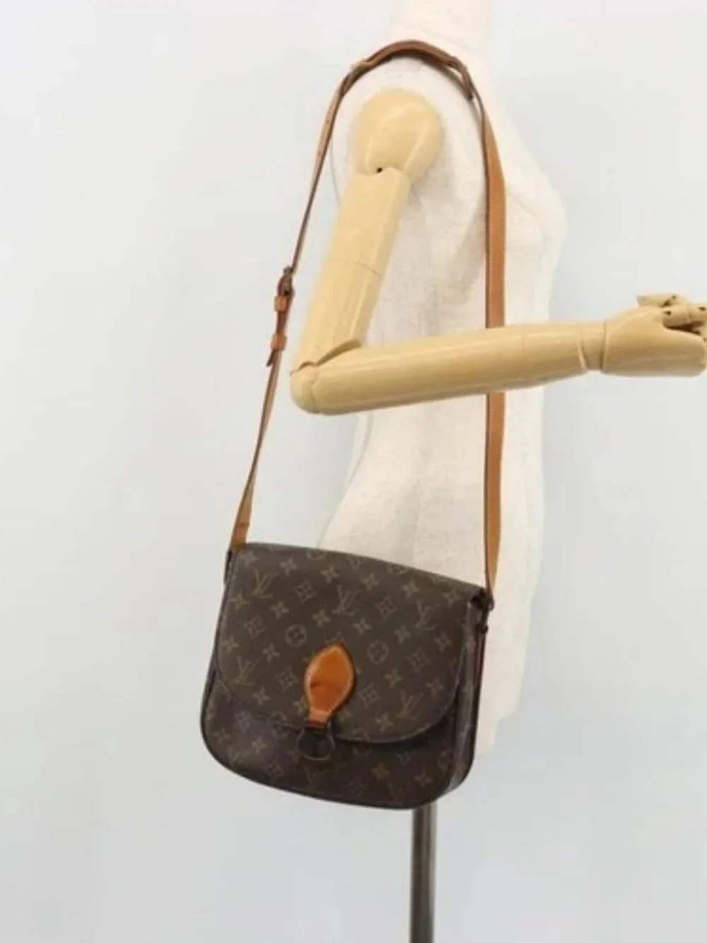 LOUIS VUITTON Monogram Saint Cloud GM Shoulder Bag M51242 LV Auth BA12040